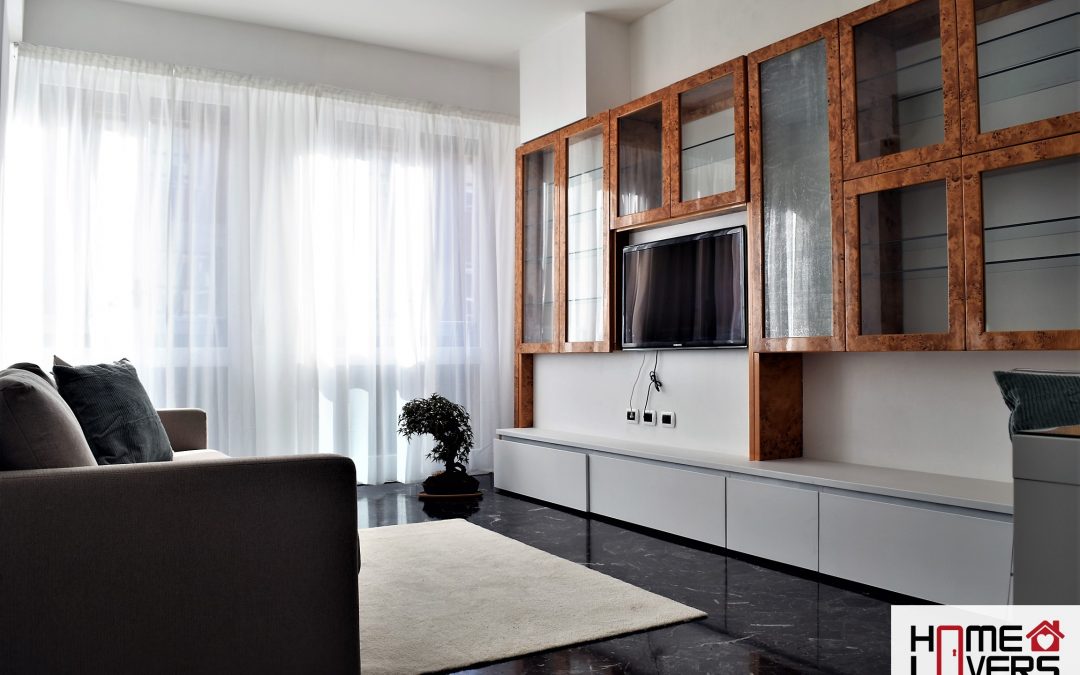 HomeLovers Spacious and Bright Apartment Close to Central Station